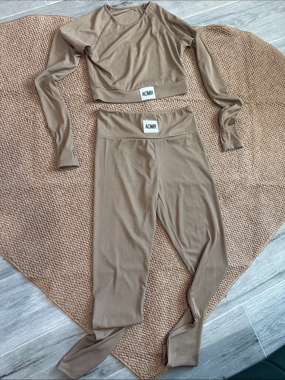 Taupe High-Waist Leggings — Smooth Ribbed Support